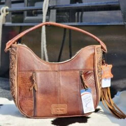 American Darling Conceal Carry Cowhide Tooled Shoulder Bag -Western Cowboy Equipment 20221010 143036